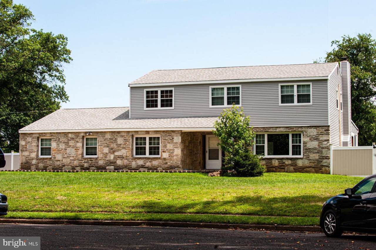 3615 Heather Road - Photo 1