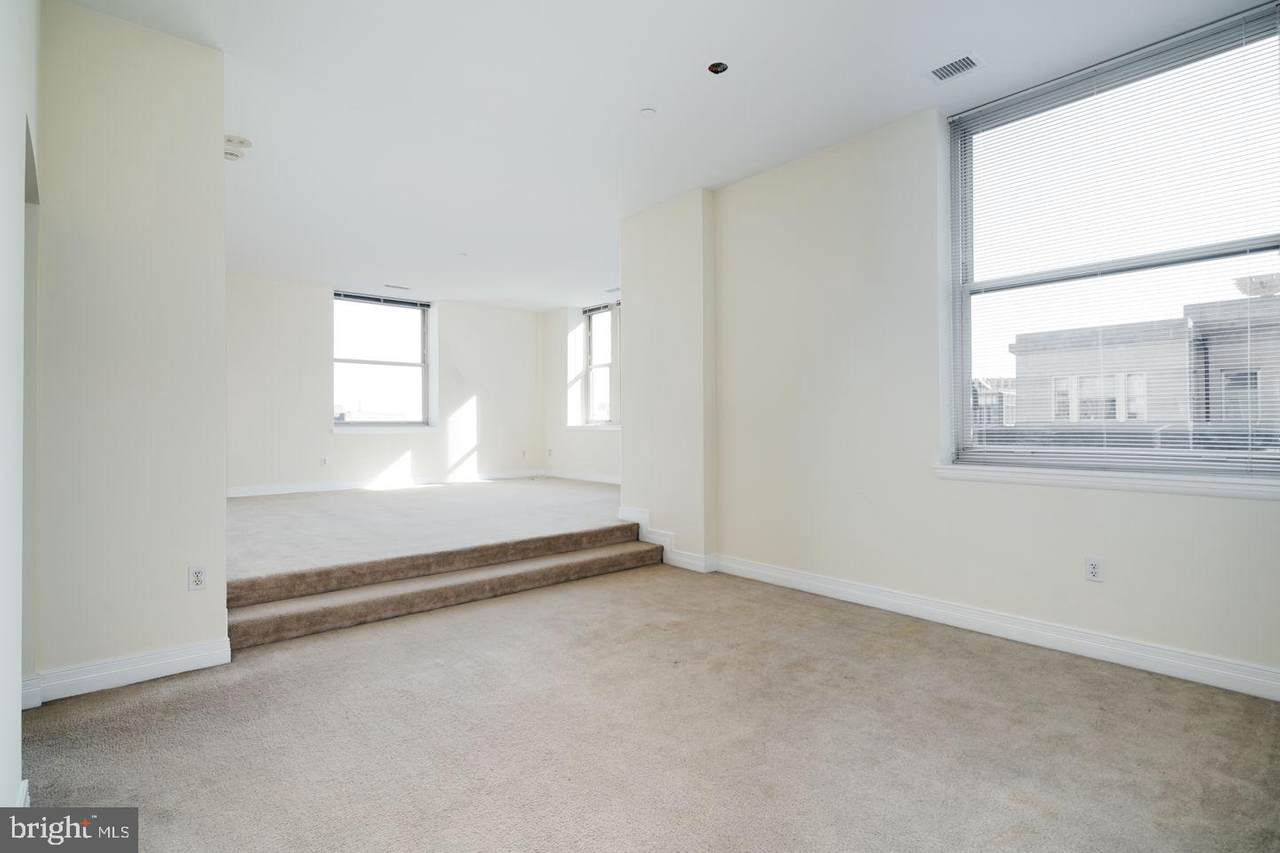 1600-18 Arch Street - Photo 1