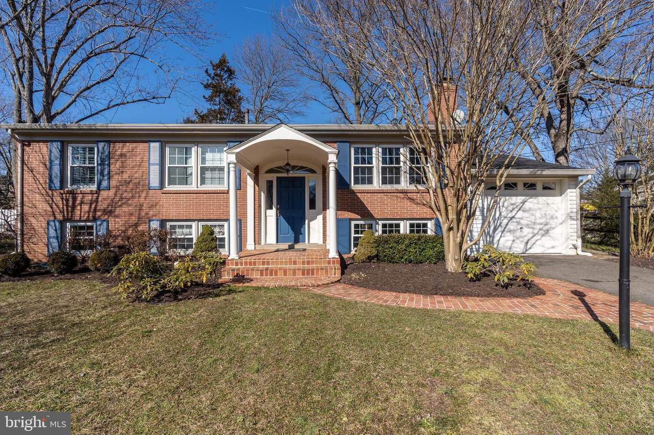 7908 Bayberry Drive - Photo 1