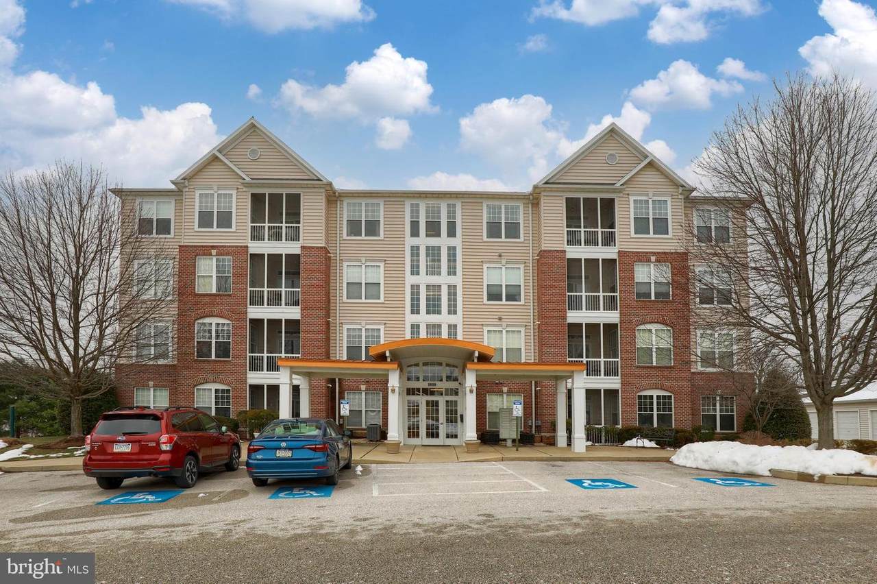 1010 Crest Way - Photo 1
