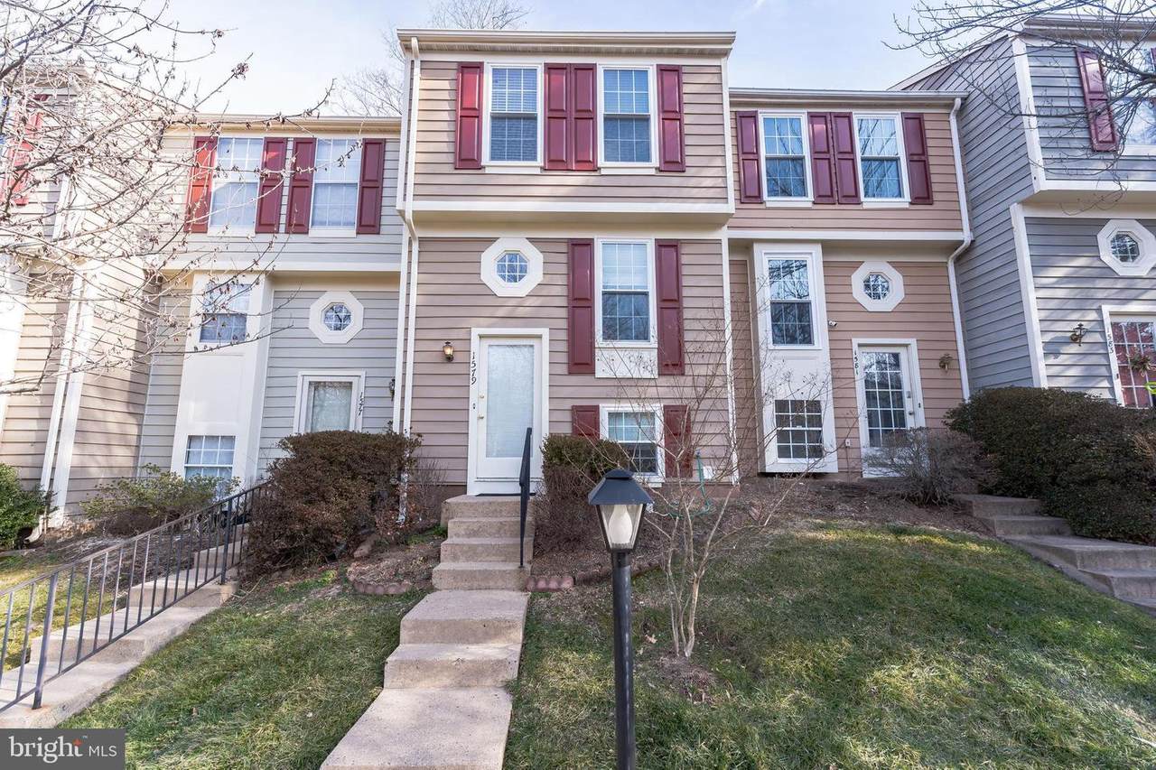 1579 Woodcrest Drive - Photo 1