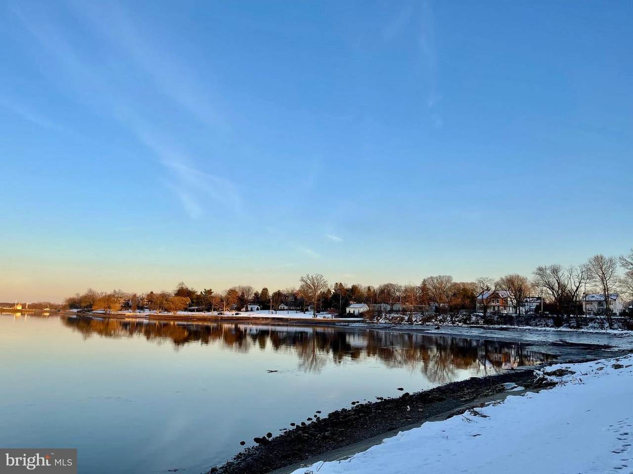 1046 Harbour Drive - Photo 1