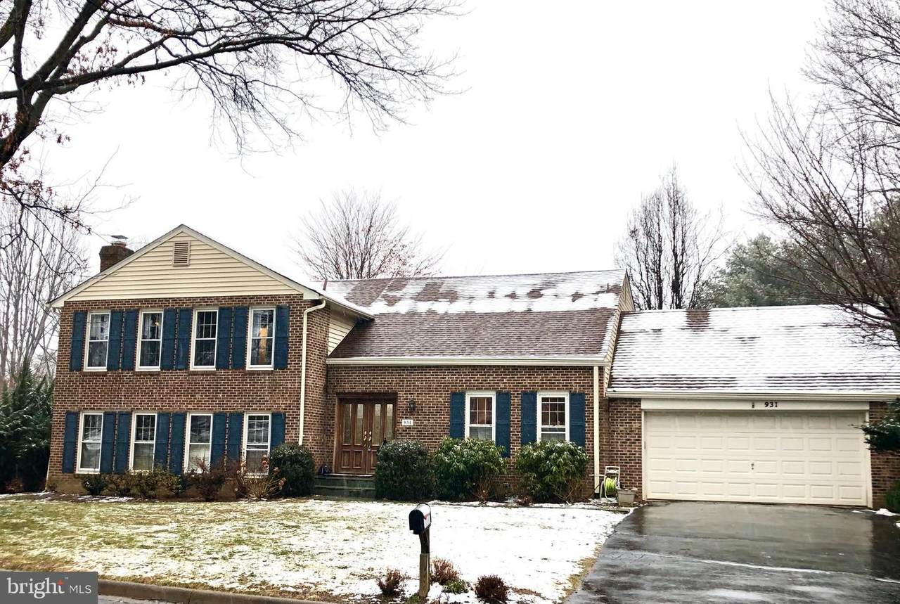 931 Jaysmith Street - Photo 1