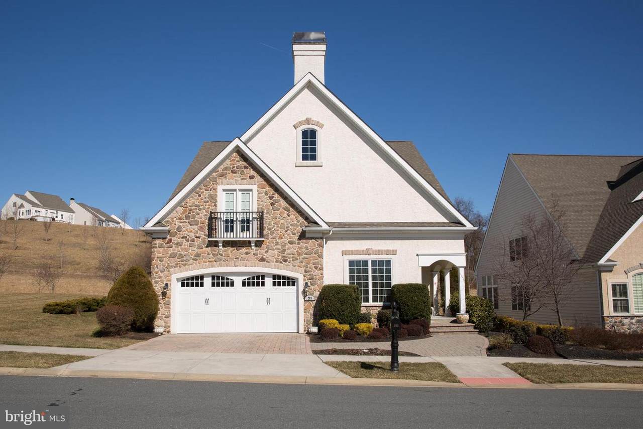 203 Carlow Drive - Photo 1