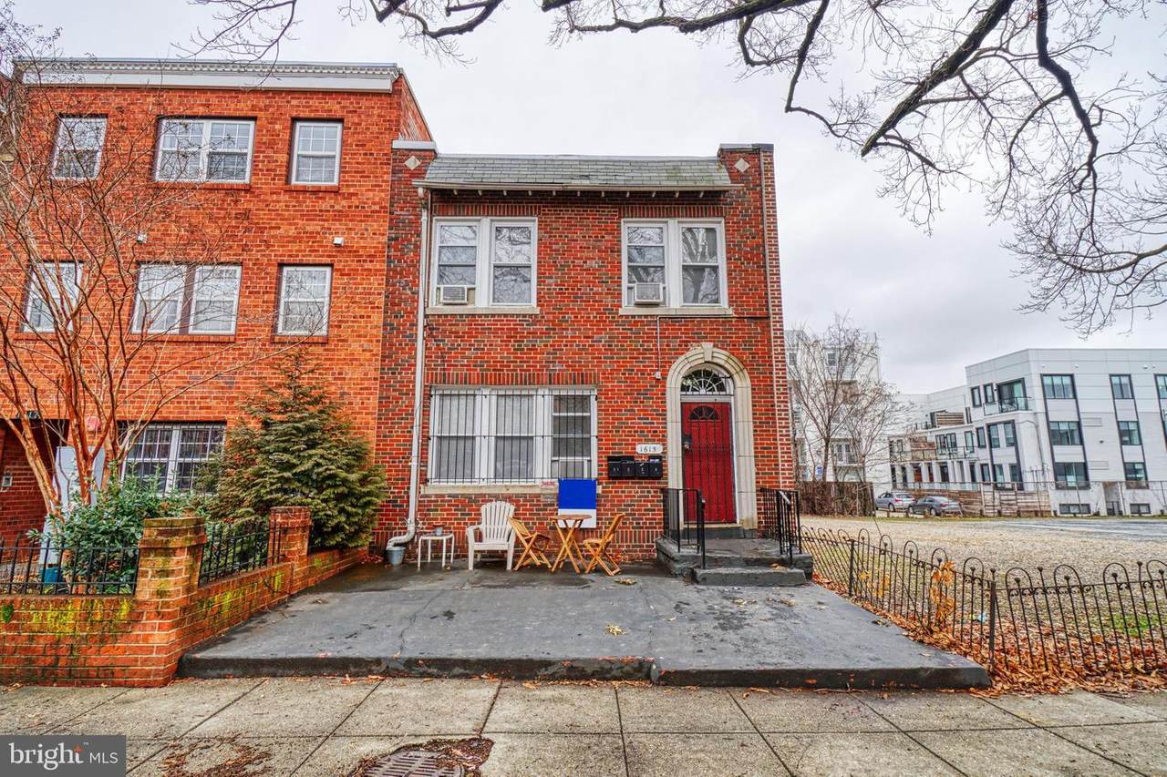 1615 12TH Street - Photo 1
