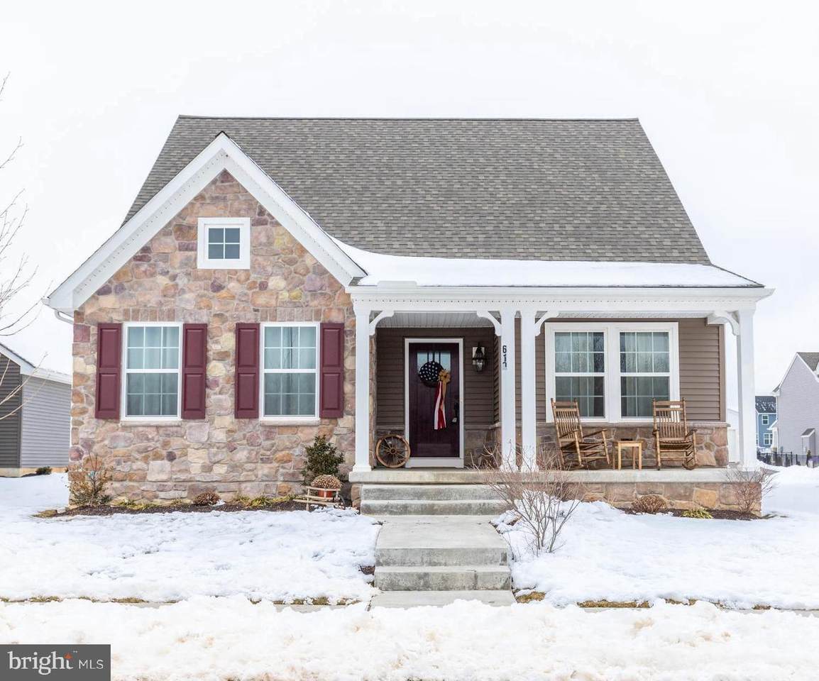 610 Chamberlain Street - Photo 1