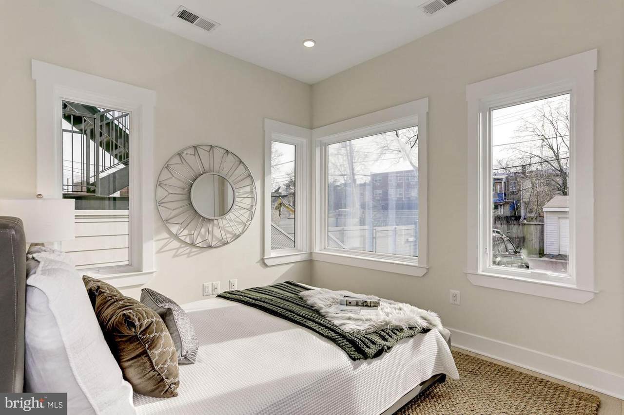 822 Kennedy Street - Photo 1