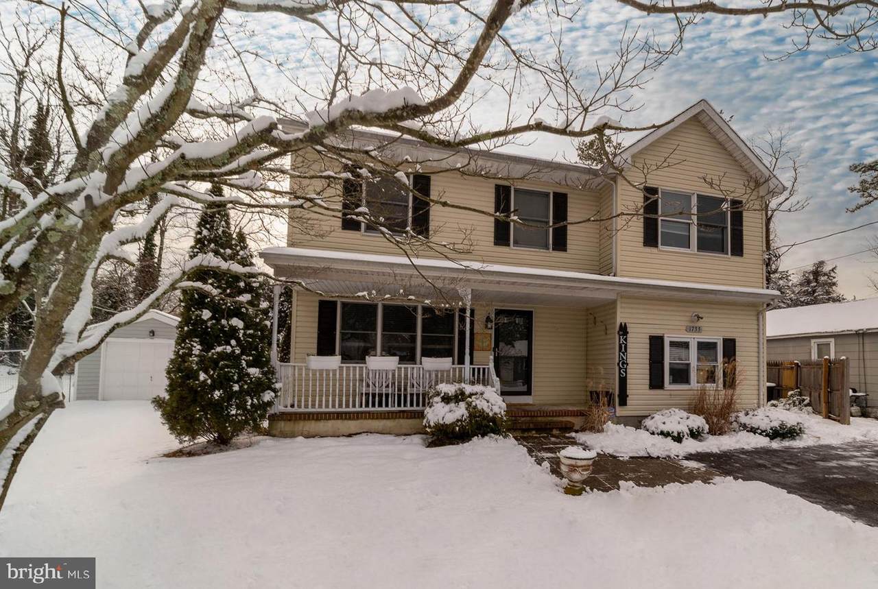 1733 Serpentine Drive - Photo 1