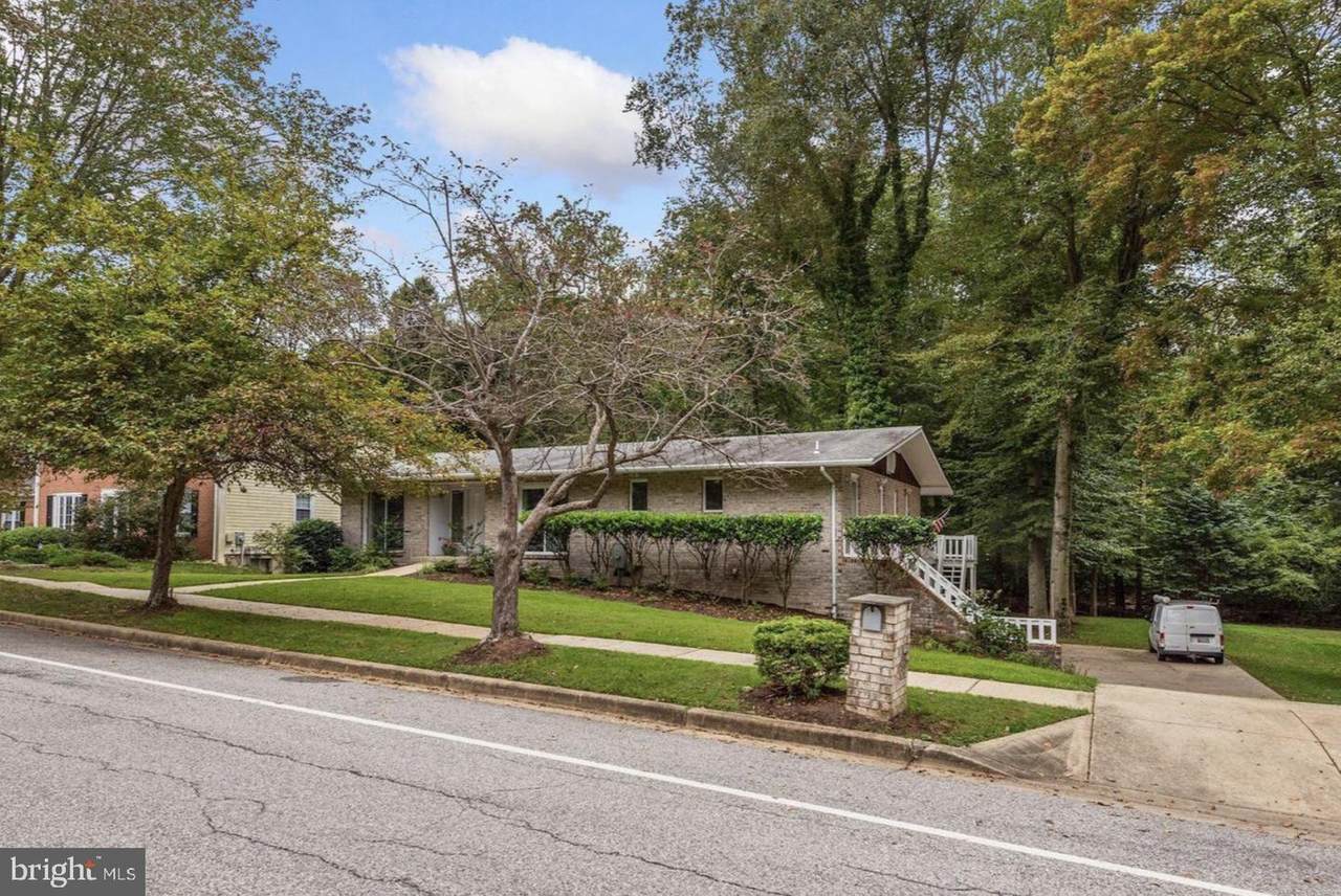 821 Tantallon Drive - Photo 1