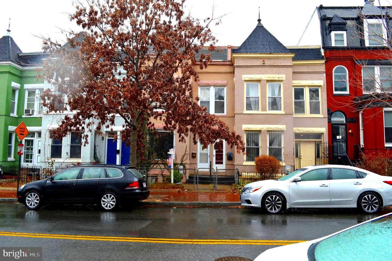 69 R Street - Photo 1