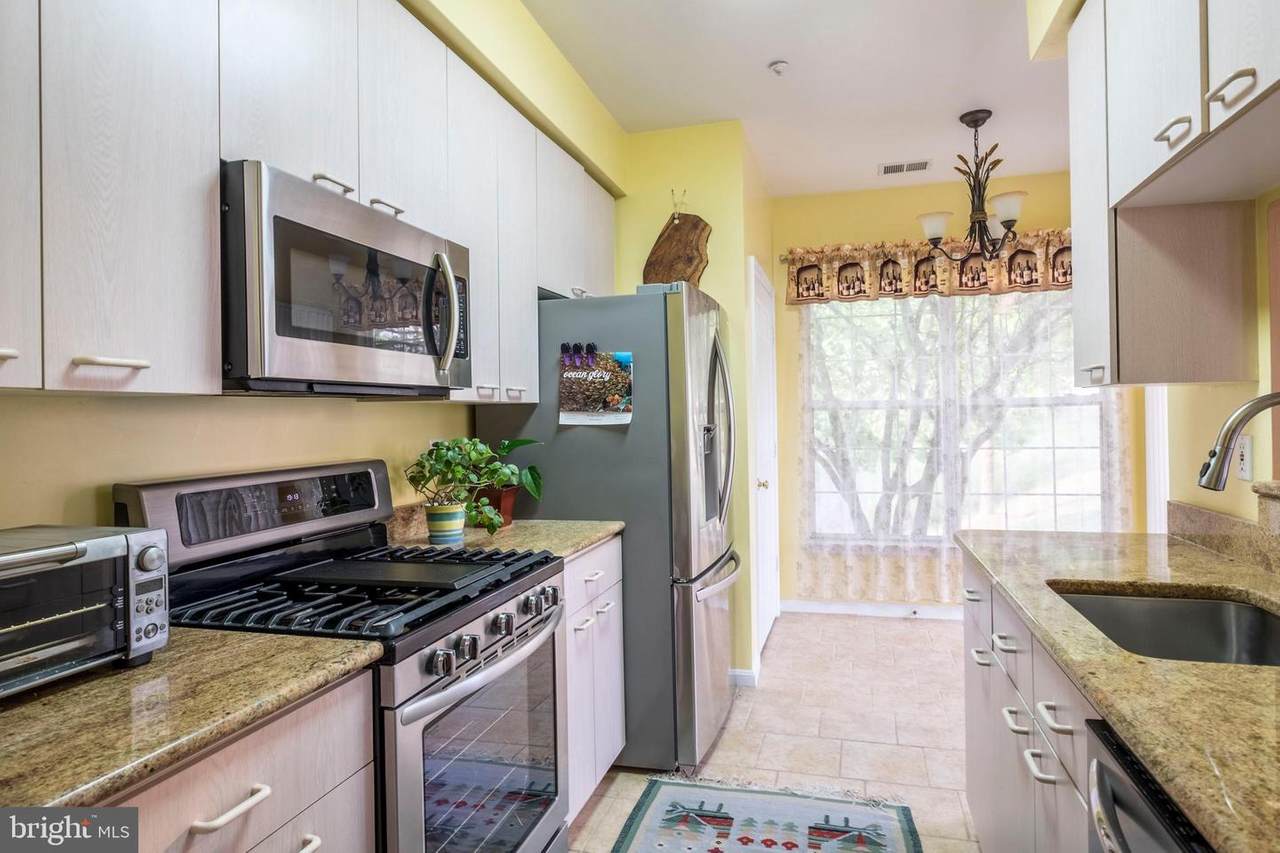 5916 Founders Hill Drive - Photo 1