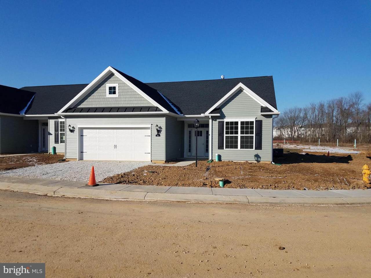 405 Osage Drive - Photo 1