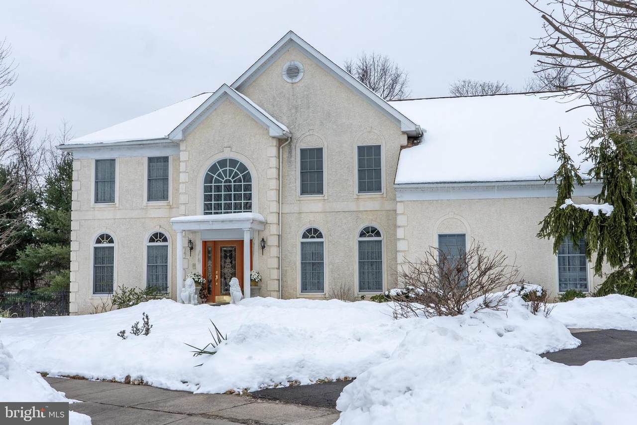 119 Danby Court - Photo 1