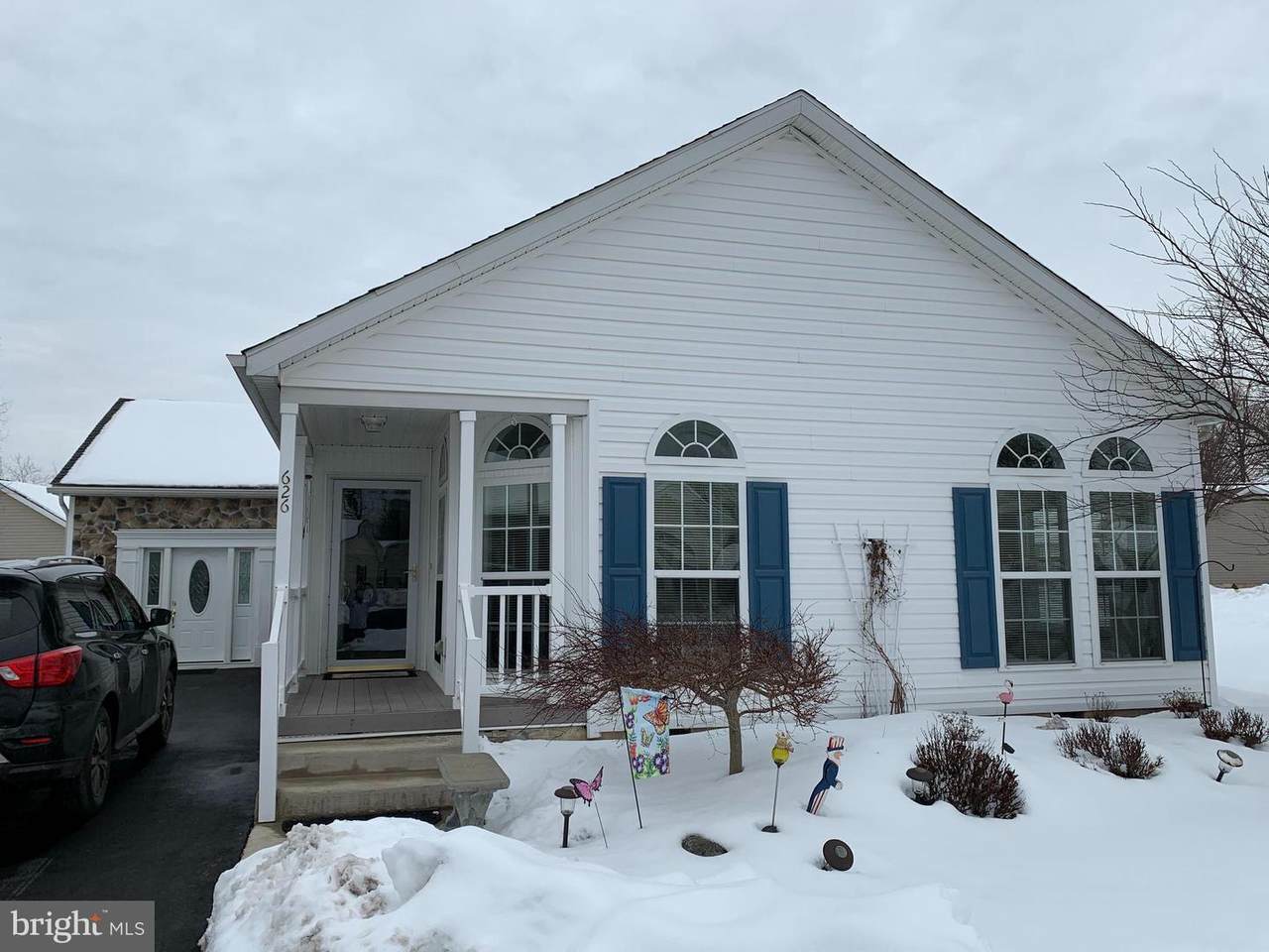 626 Jasmine Way - Photo 1