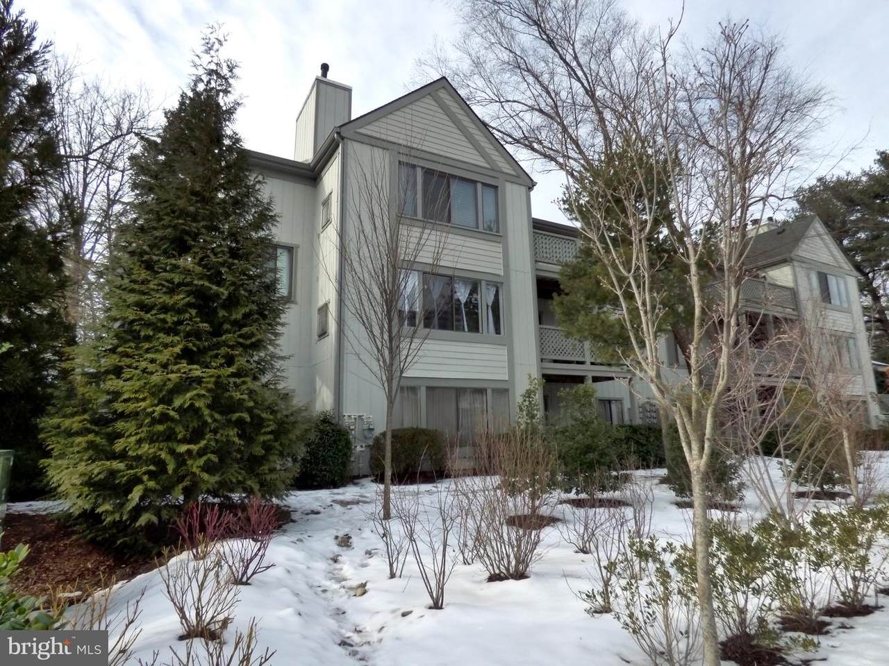 2326 Hunters Run Drive - Photo 1