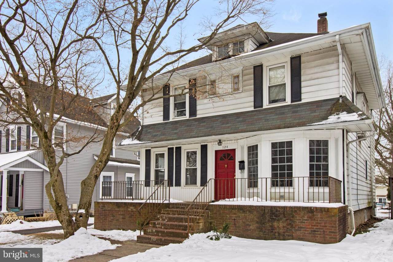 124 9TH Avenue - Photo 1