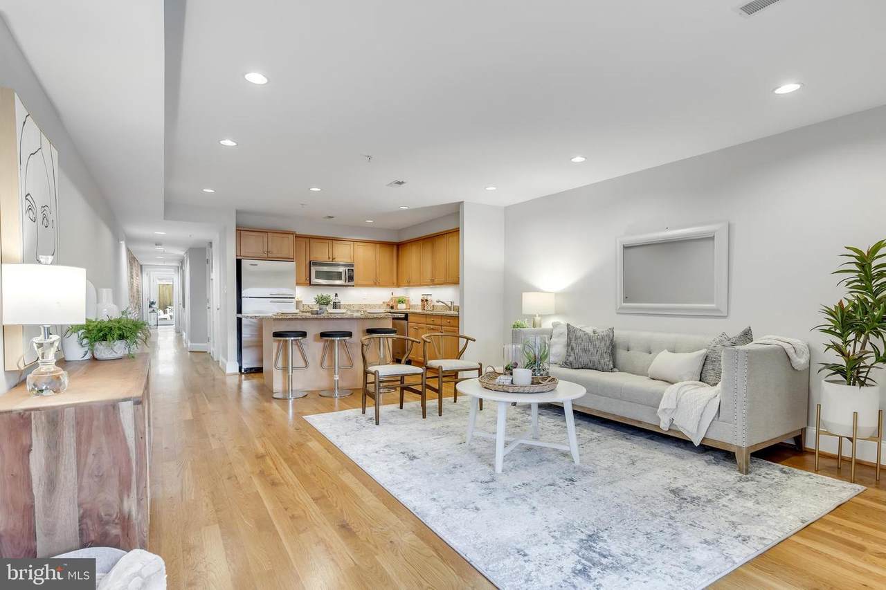 1354 Kenyon Street - Photo 1