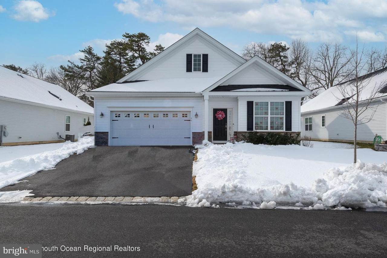71 Woodview Drive - Photo 1