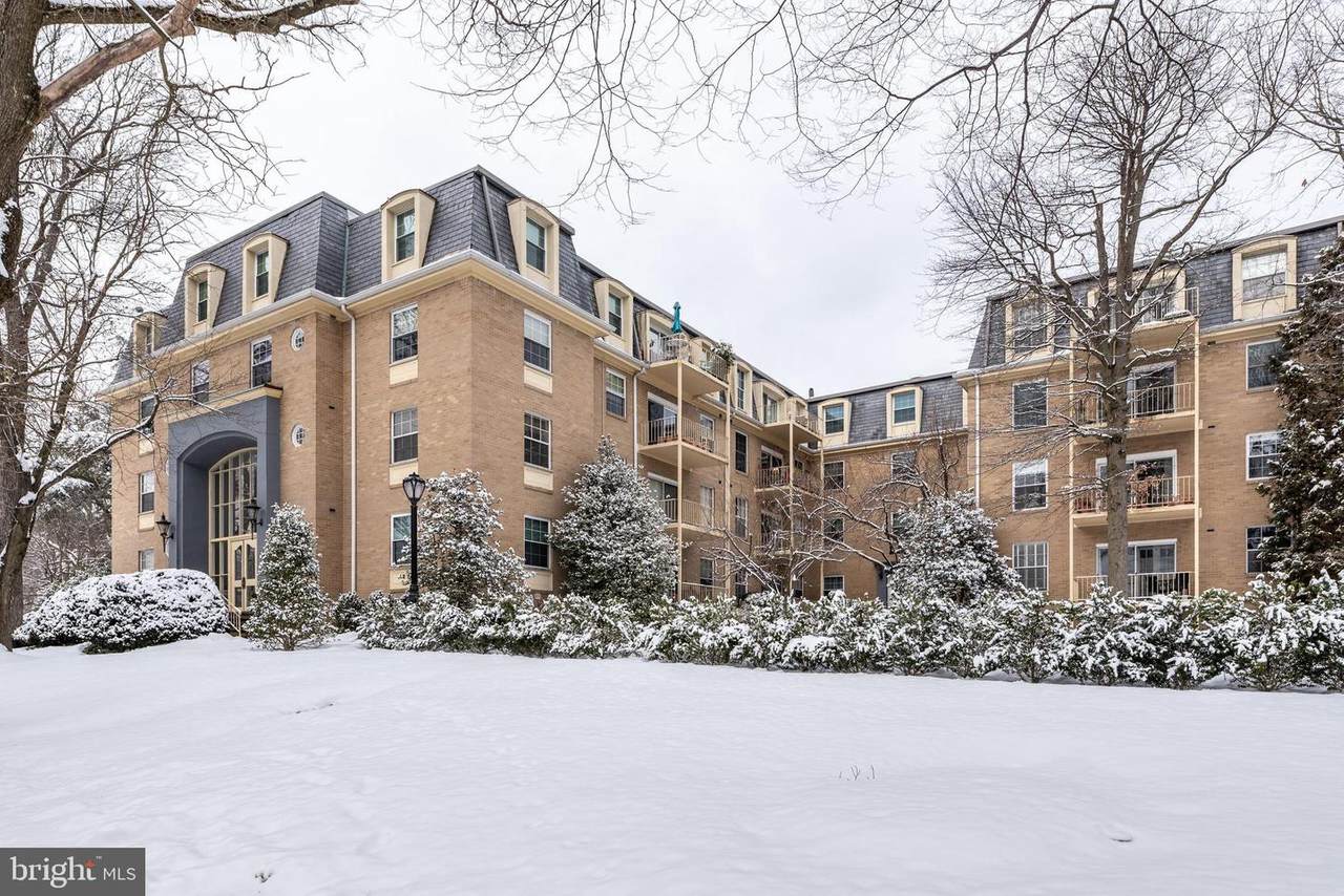 449 Montgomery Avenue - Photo 1