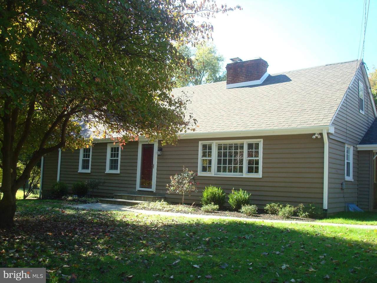 996 Providence Road - Photo 1