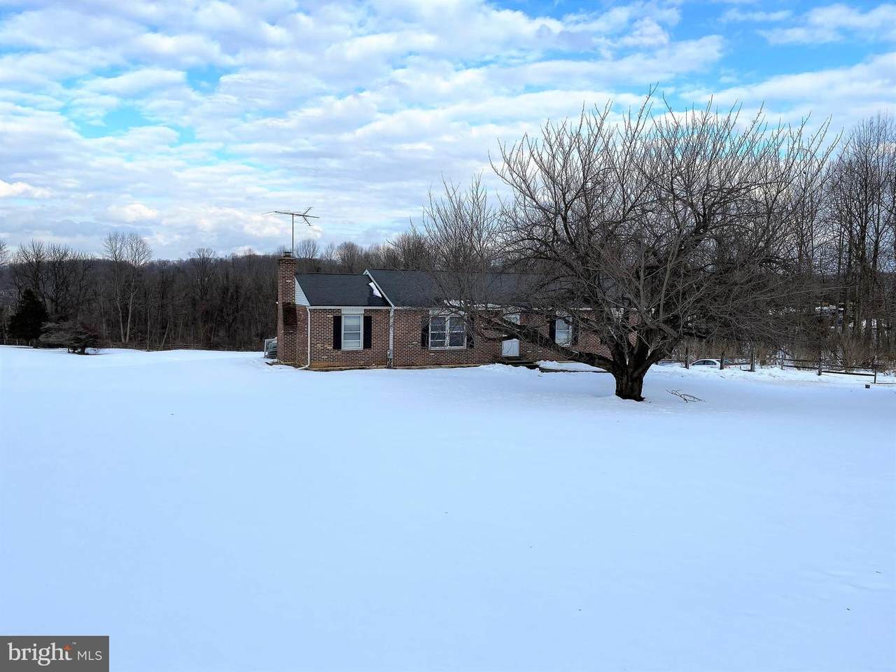 2092 Charlestown Road - Photo 1