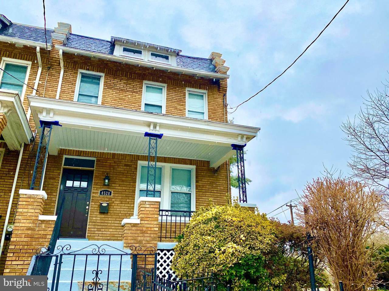 4528 4TH Street - Photo 1