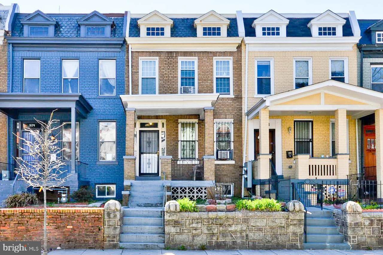536 Irving Street - Photo 1