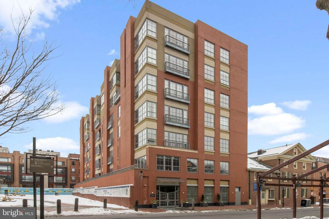 121-35 Walnut Street - Photo 1