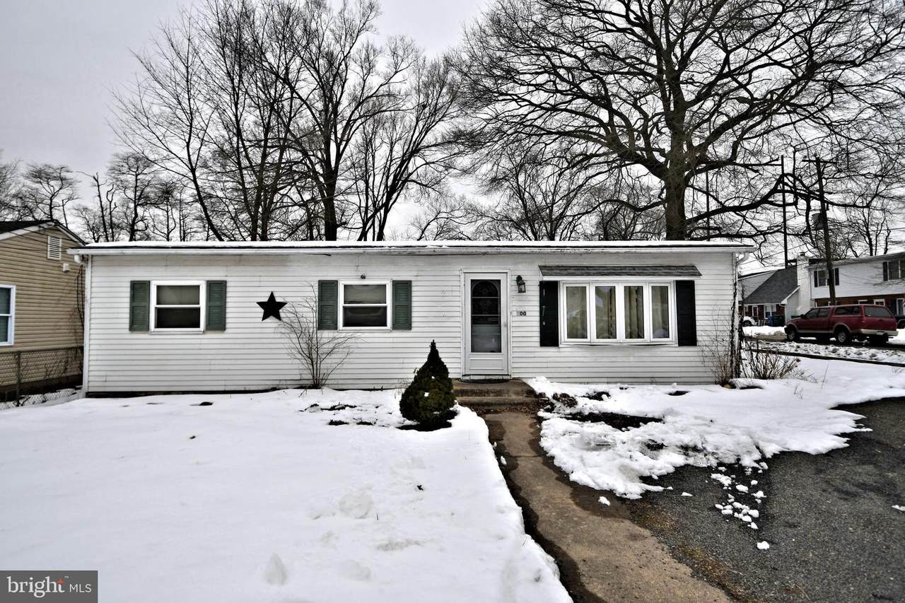 200 Logan Avenue - Photo 1