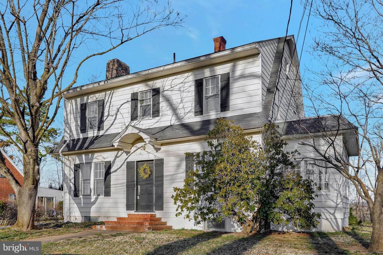 1115 Summit Avenue - Photo 1