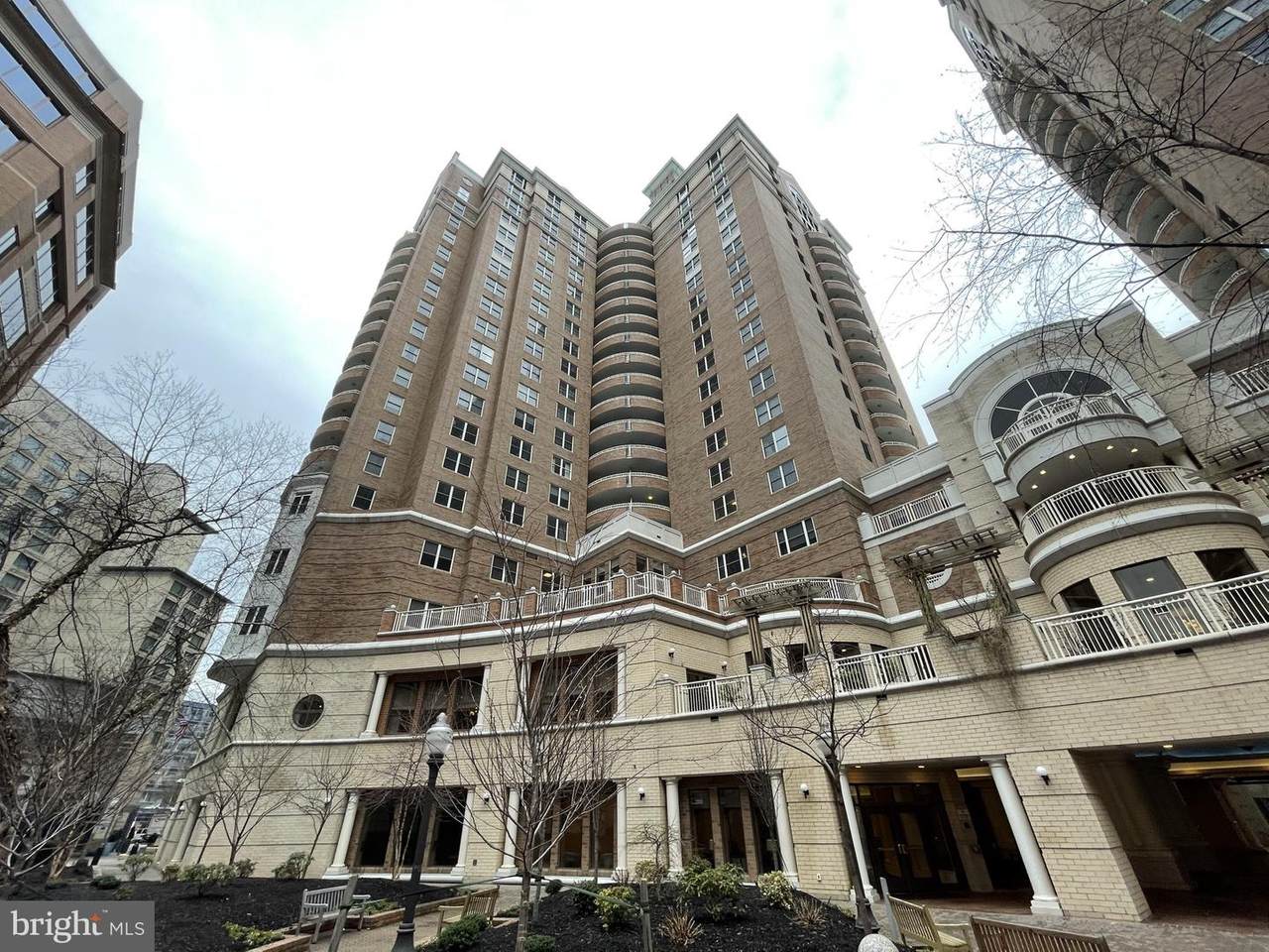 900 Taylor Street - Photo 1