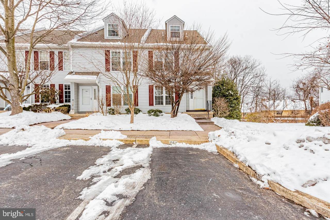 751 Chessie Court - Photo 1