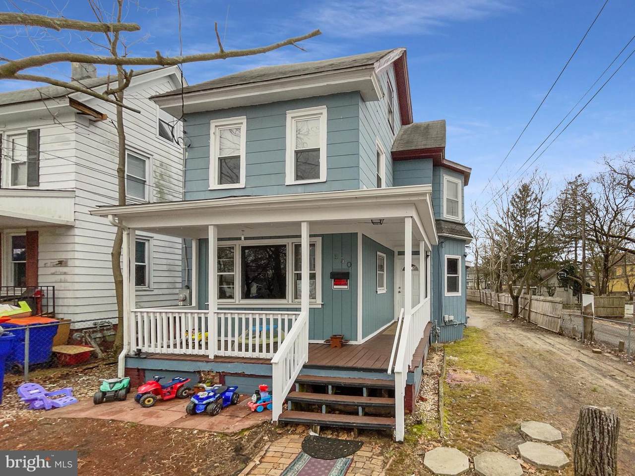 530 5TH Street - Photo 1