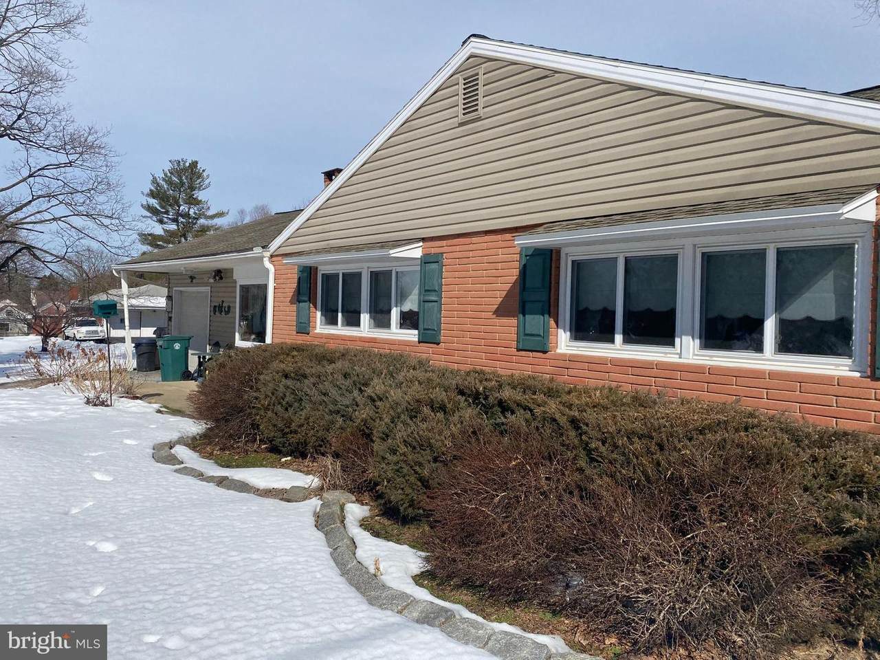 4140 Redwood Road - Photo 1