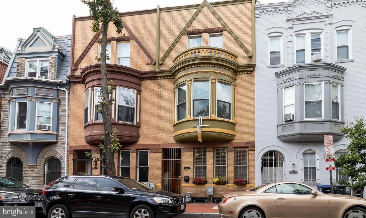 1904 6TH Street - Photo 1