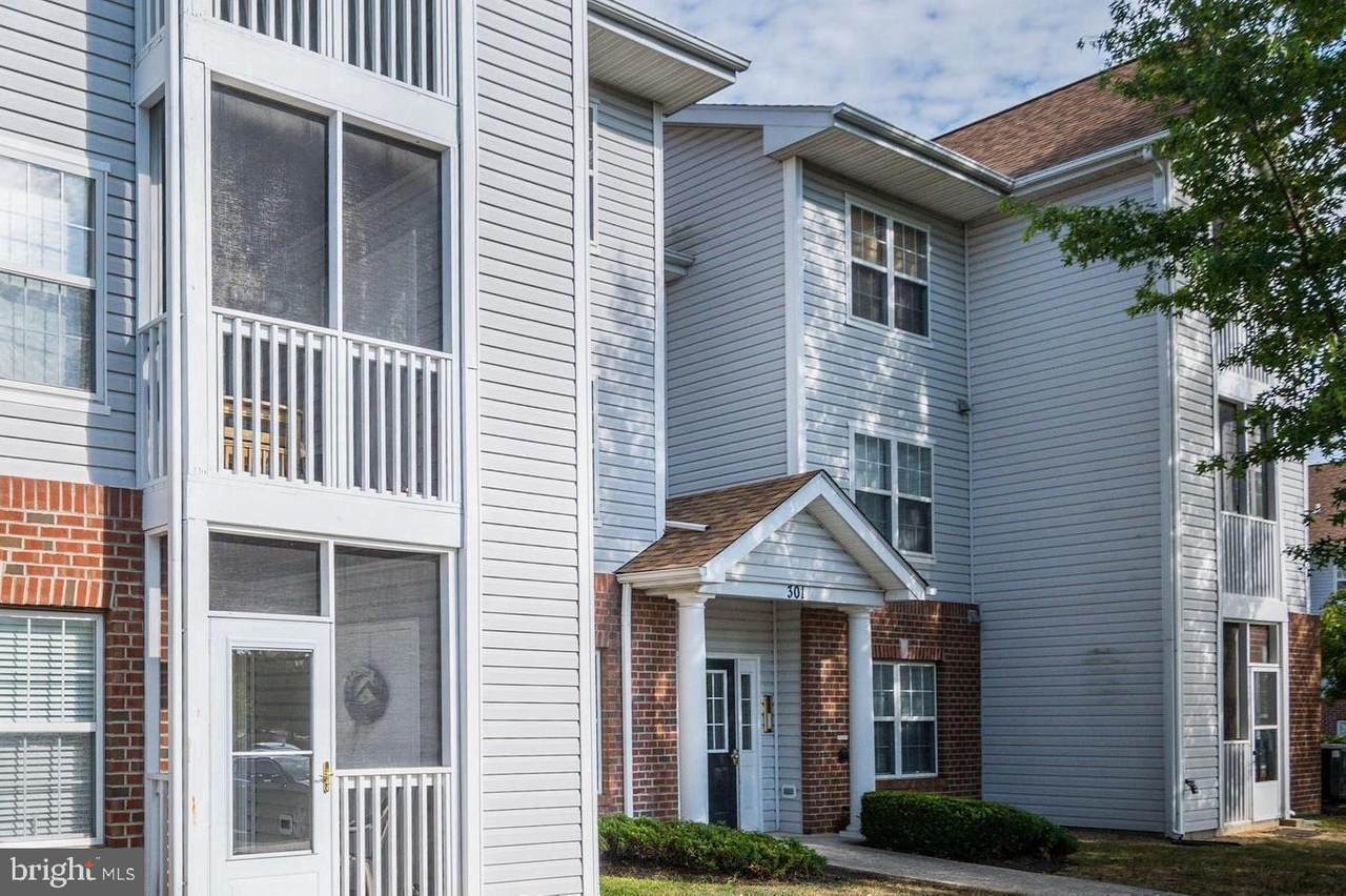 301 Rain Water Way - Photo 1