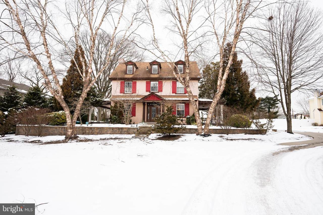 1396 Cinnaminson Avenue - Photo 1