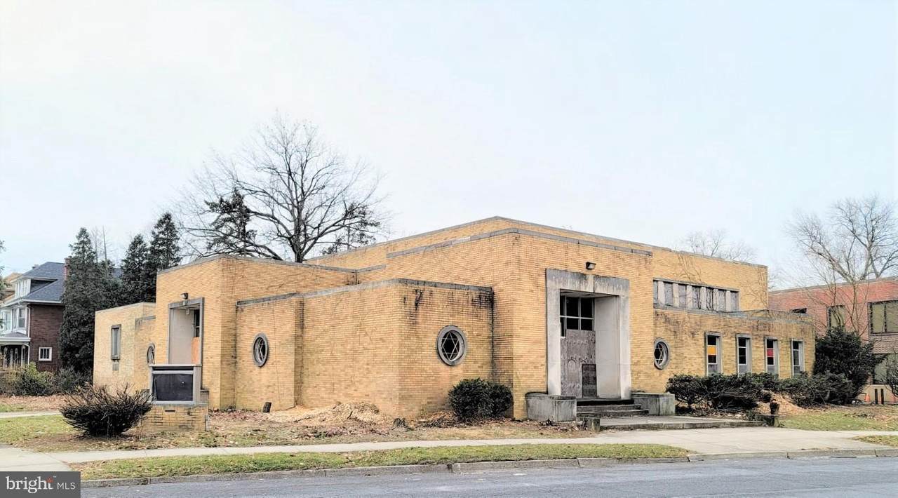 423 Division Street - Photo 1