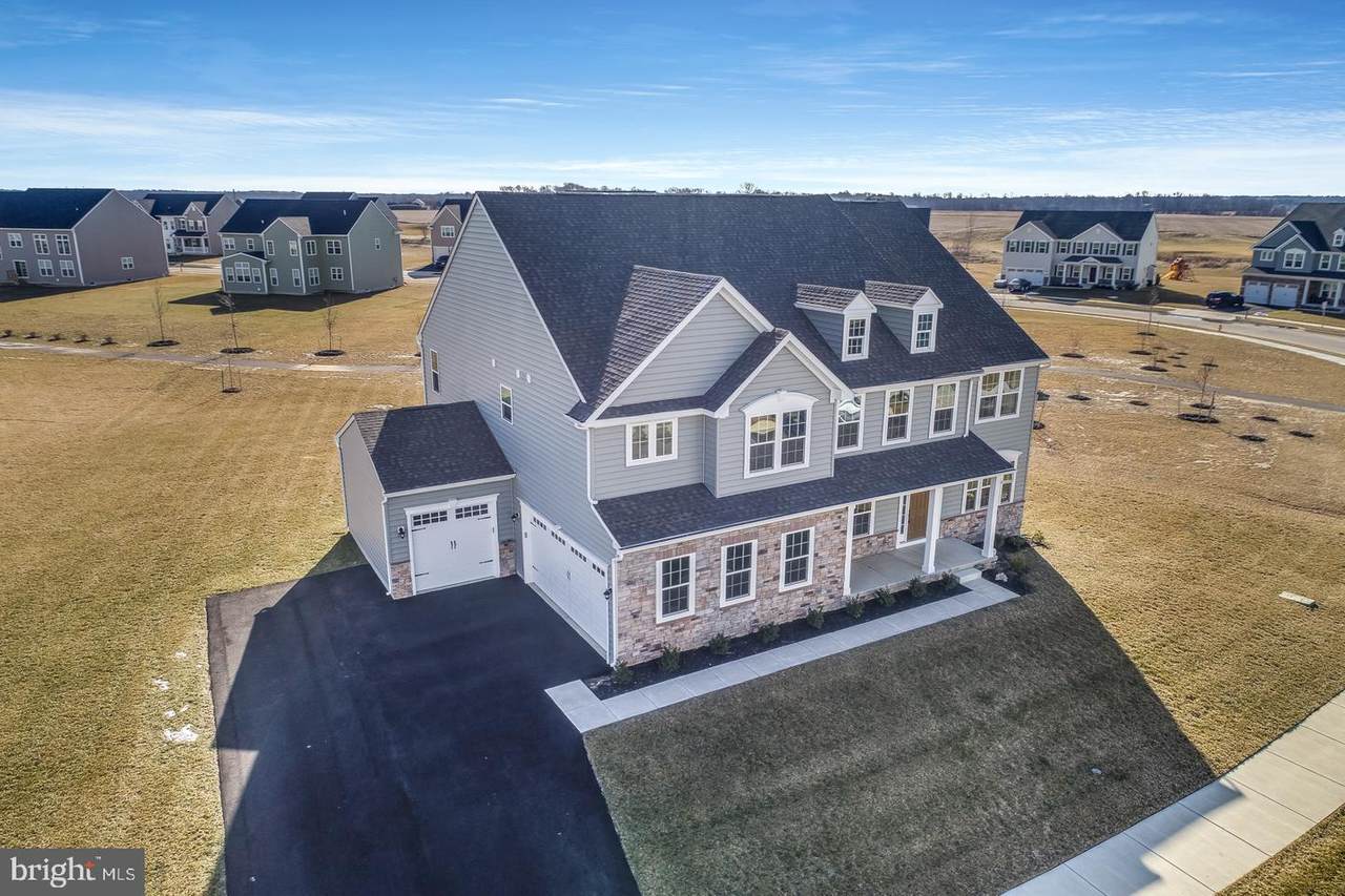 204 Clydia Court - Photo 1