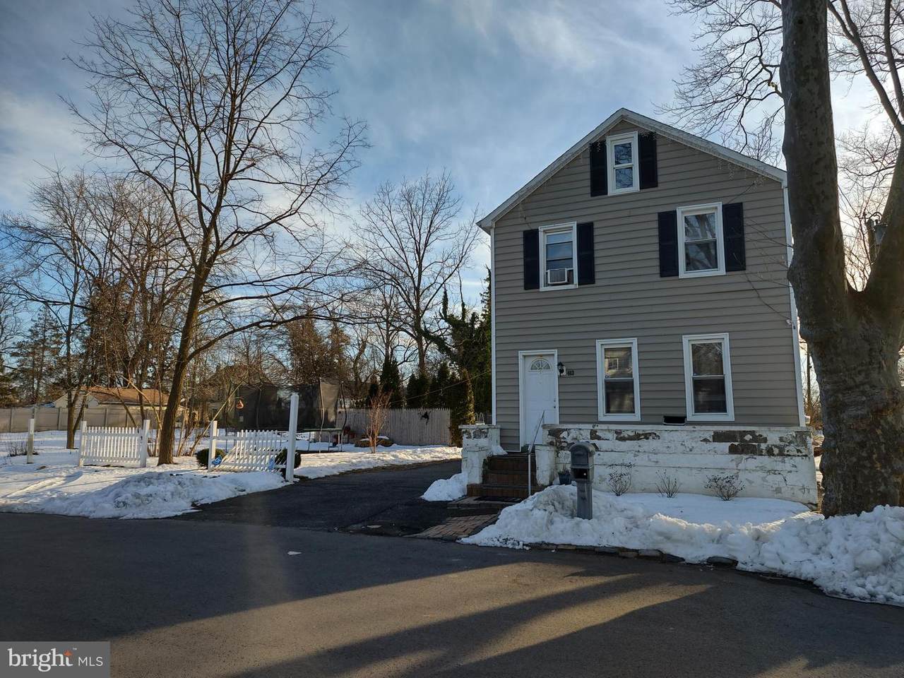 403 Hunt Avenue - Photo 1