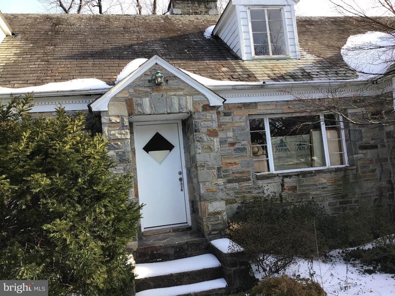 4909 Walther Avenue - Photo 1