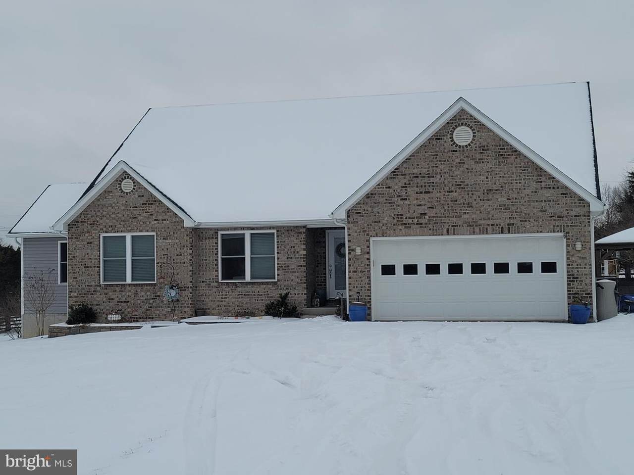196 Springwood Lane - Photo 1