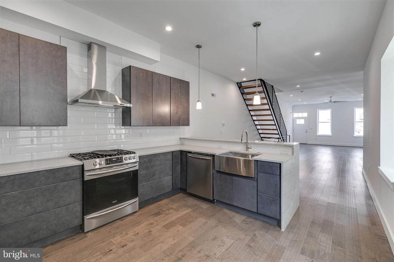 1734 Ellsworth Street - Photo 1