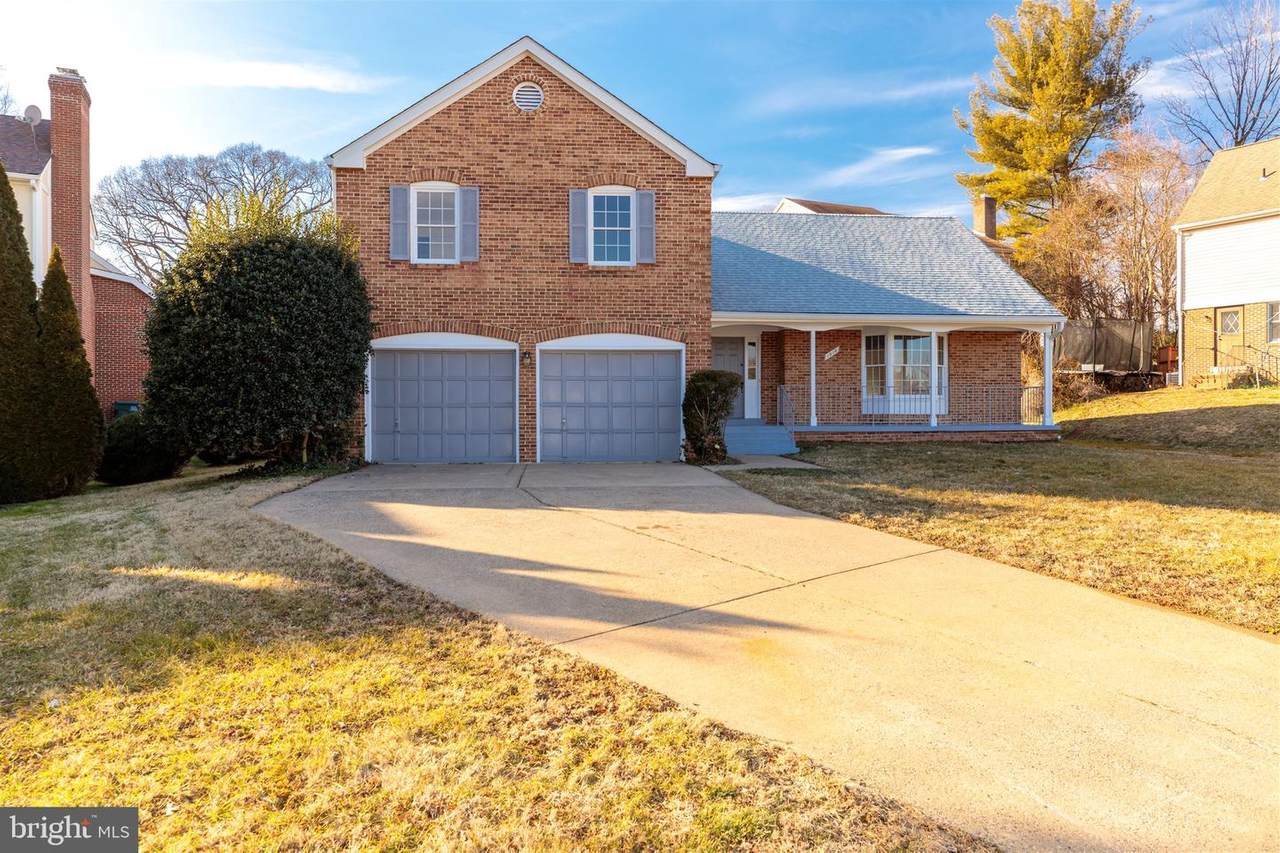 1010 Heather Hill Court - Photo 1