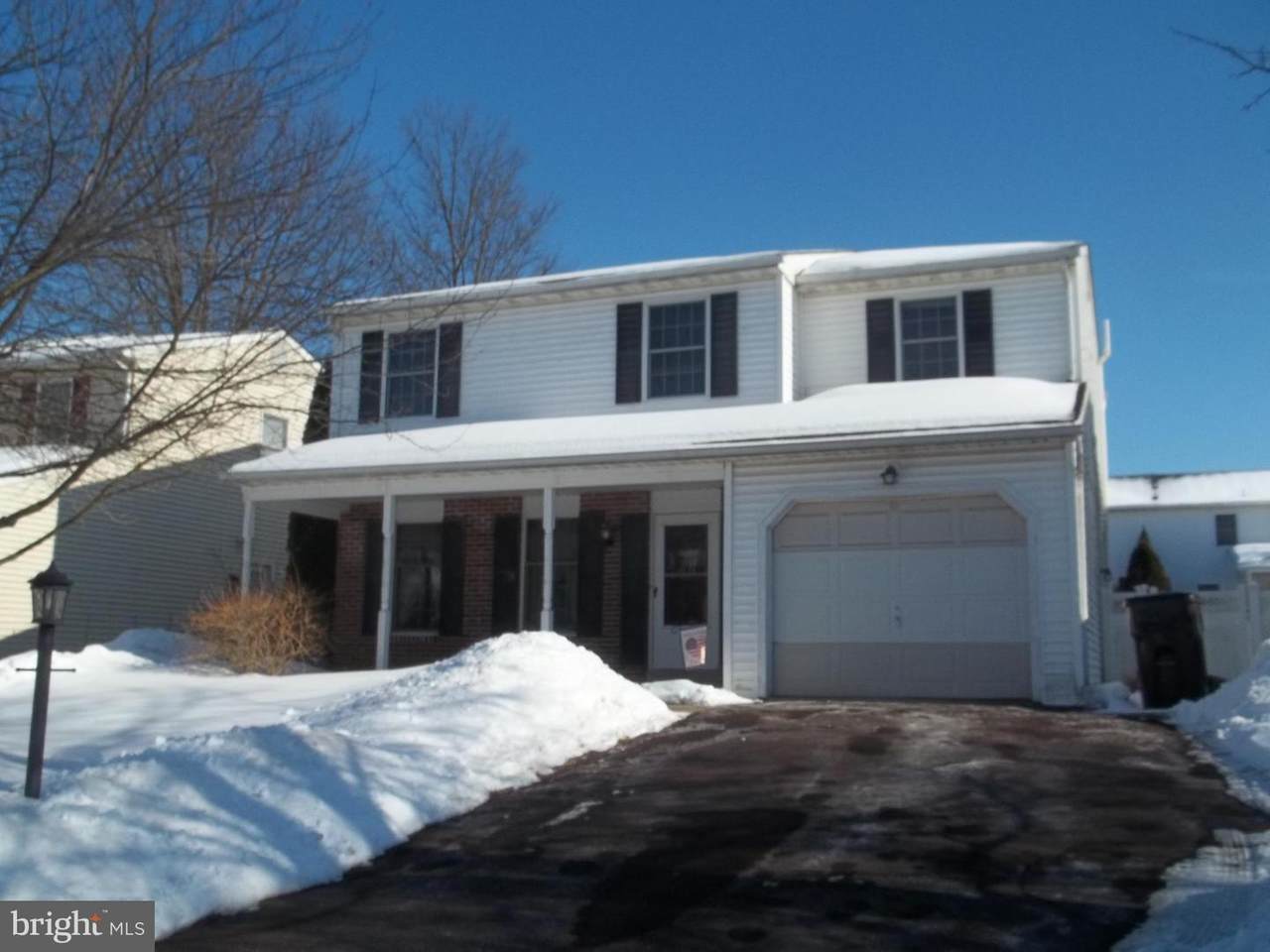 127 Gentry Drive - Photo 1