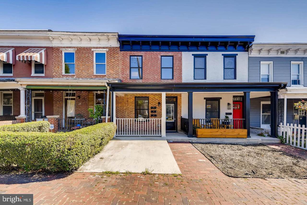 3449 Chestnut Avenue - Photo 1