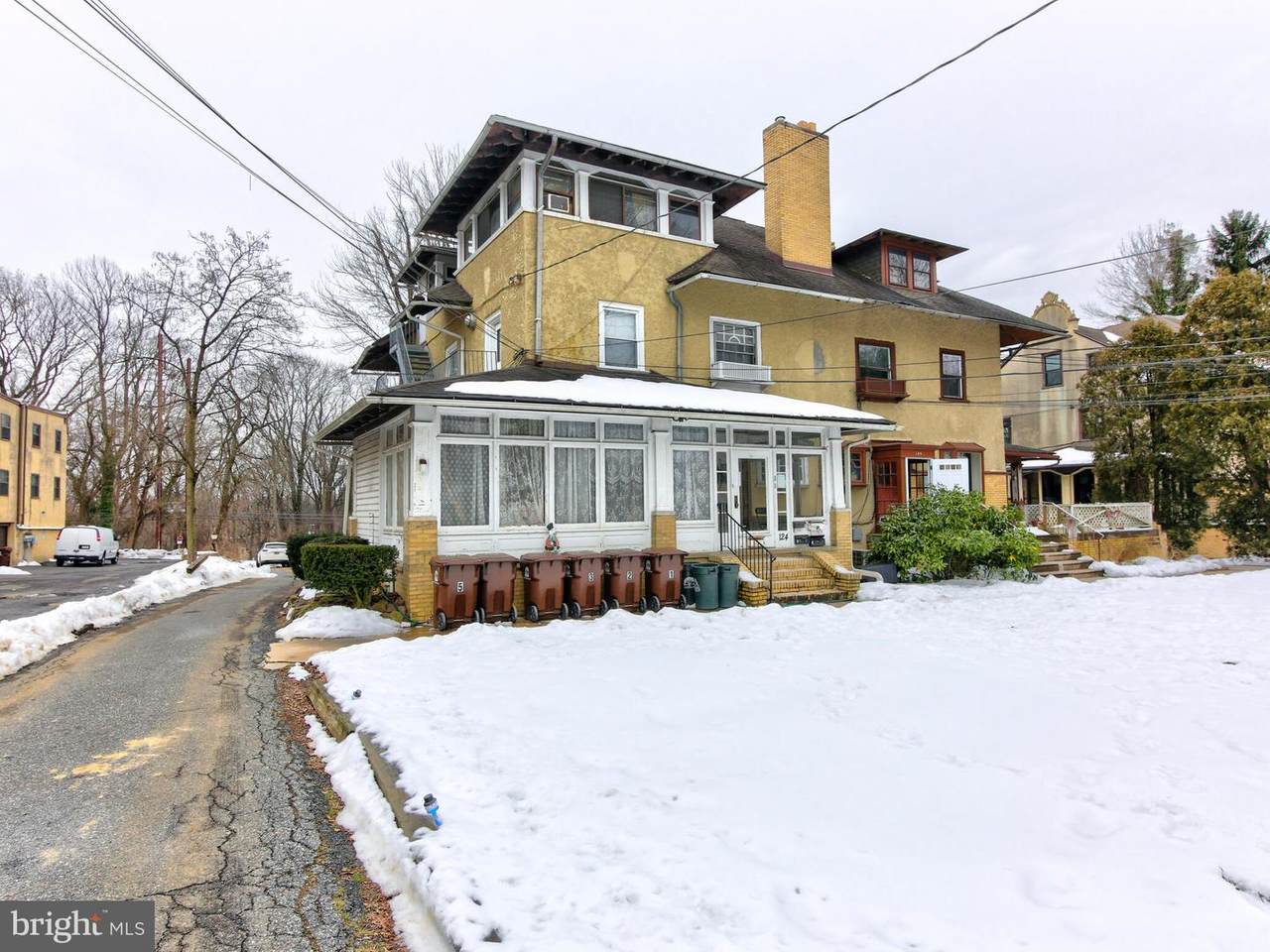 124 Baltimore Avenue - Photo 1
