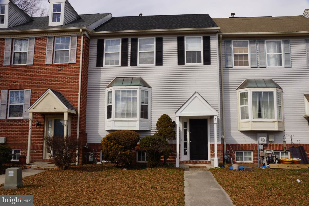 7 Fair Wind Place - Photo 1