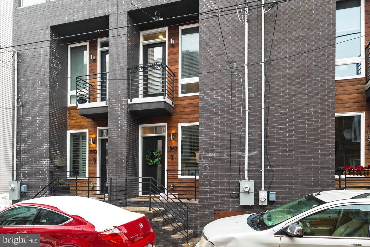 1842 Gerritt Street - Photo 1