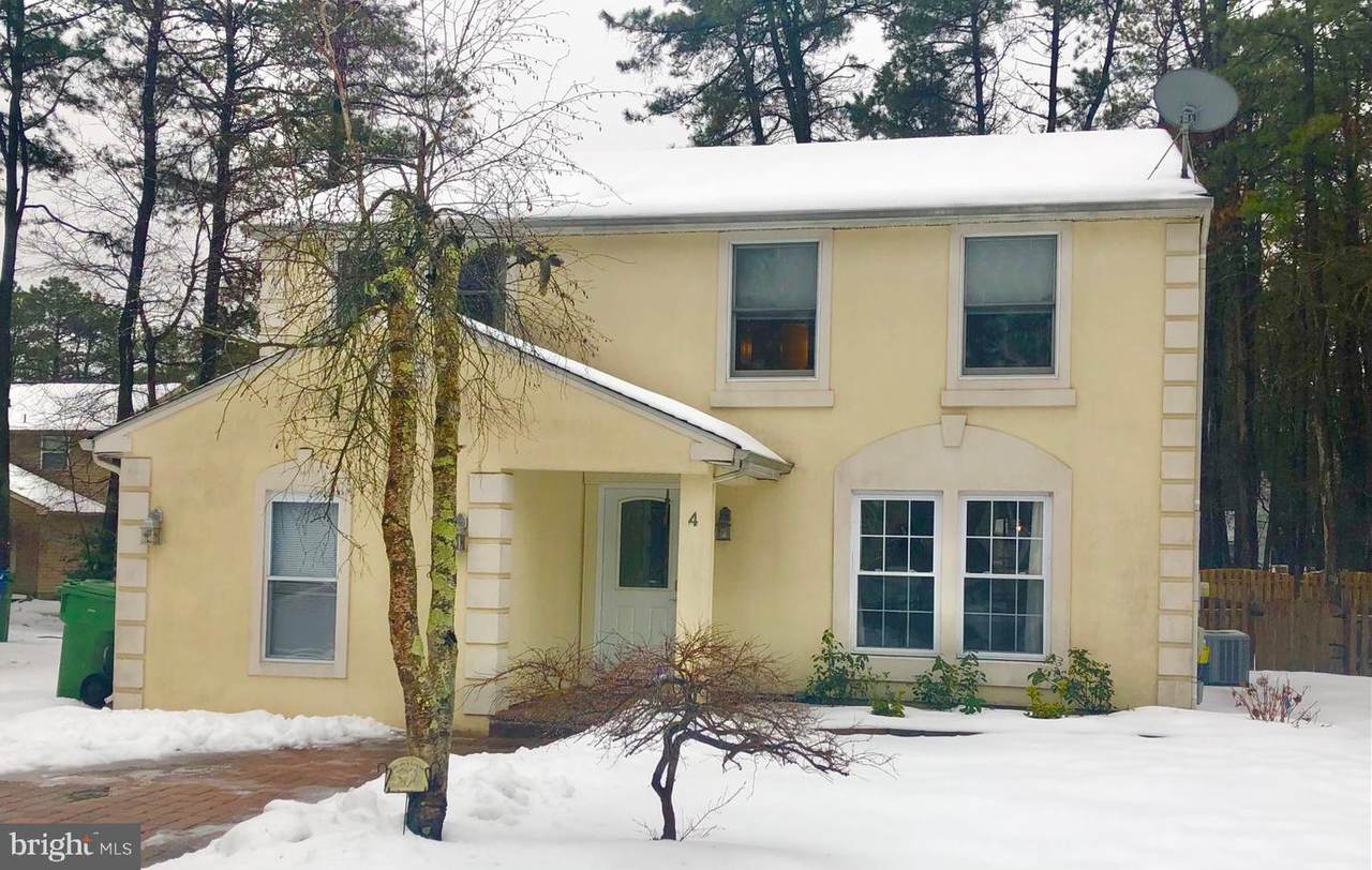 4 Jackson Ct W - Photo 1
